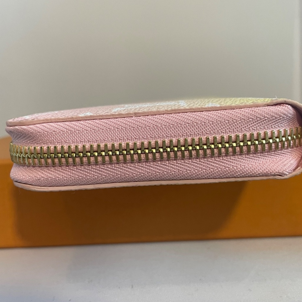 Louis Vuitton By the Pool Zippy Wallet - Picture 5 of 14